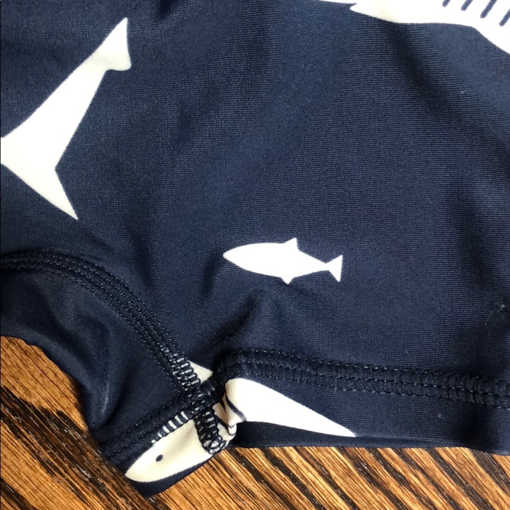 Tea Collection Printed Shortie Rash Guard 6 Mo - Picture 6 of 10